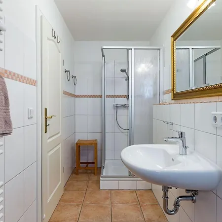 Palais 6 Og1 *